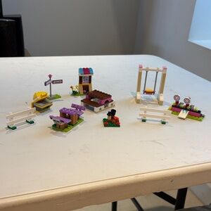 Lego FRIENDS Mini Park Set